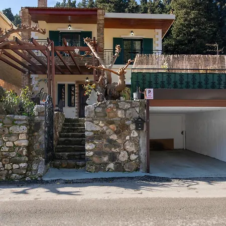 Jacuzzi Nena Holiday home Therison